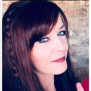 Meet your Posher, Jodee